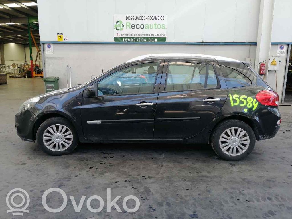 Clio III Clio  8201134904