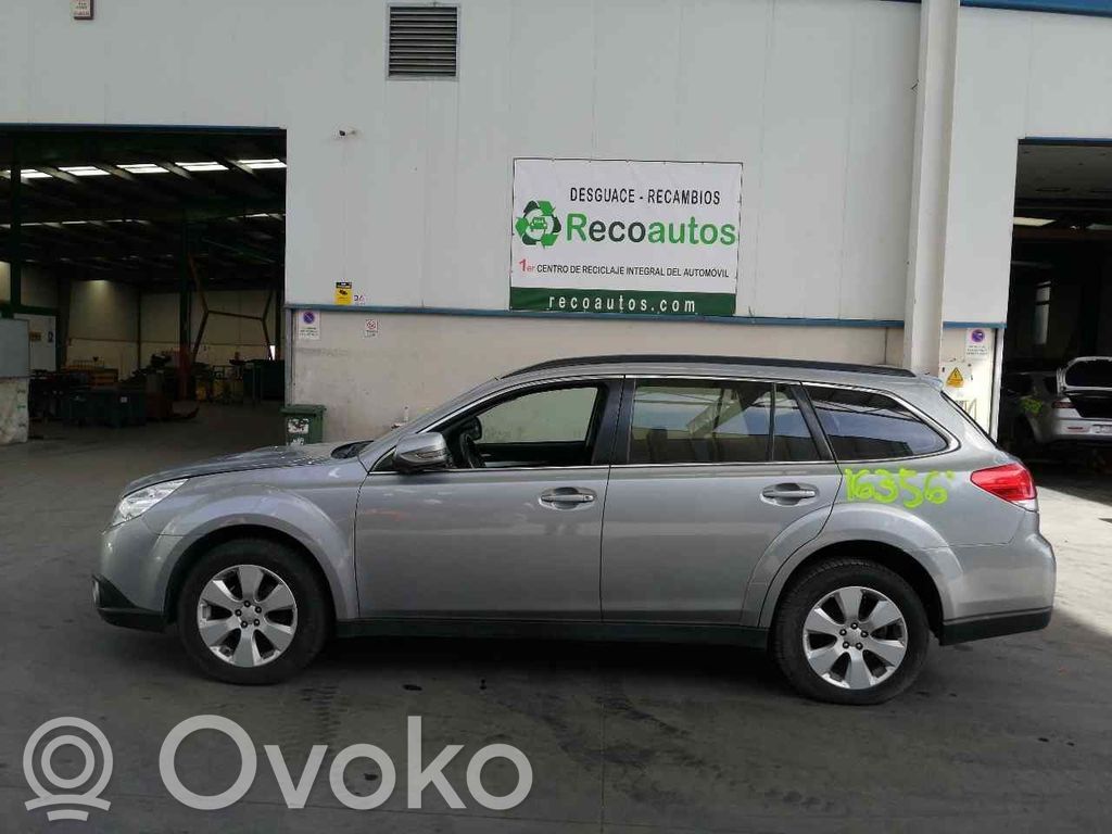 Outback Outback  92011AJ040ME