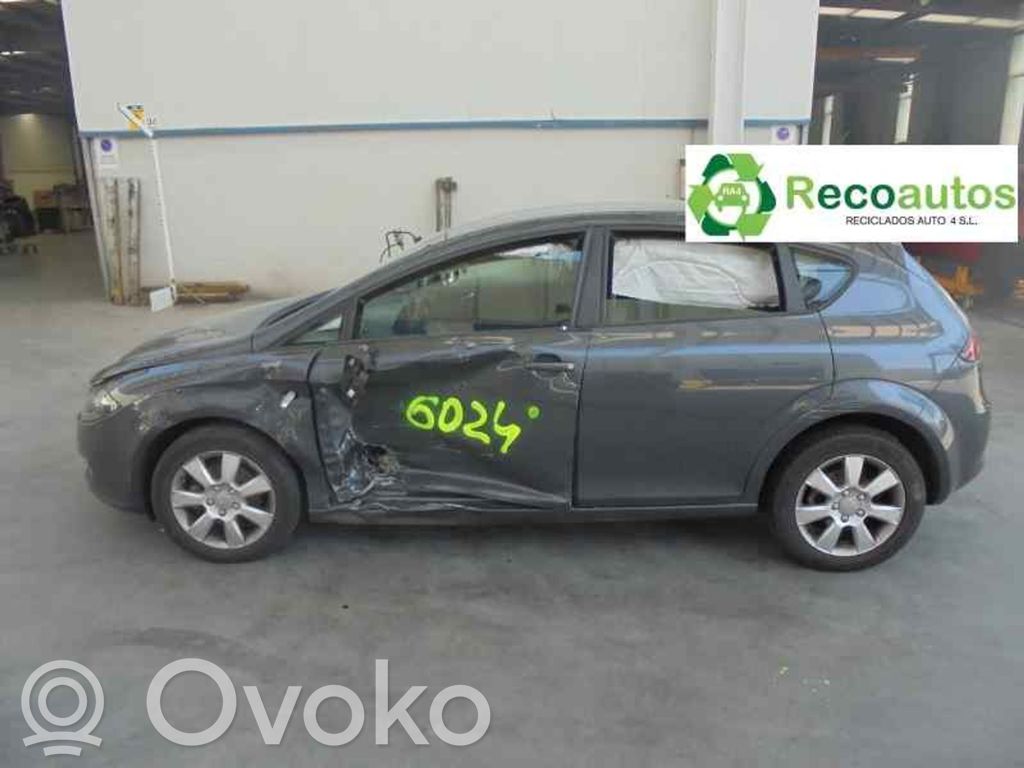 Leon (1P) Leon  7741