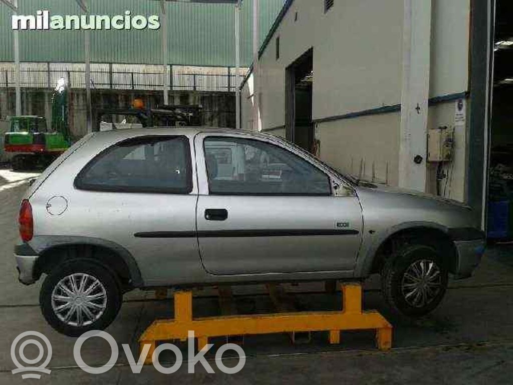 Corsa B Corsa  542244