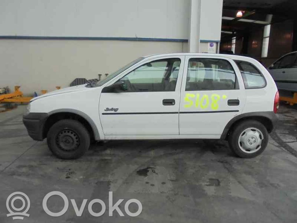 Corsa B Corsa  1102136