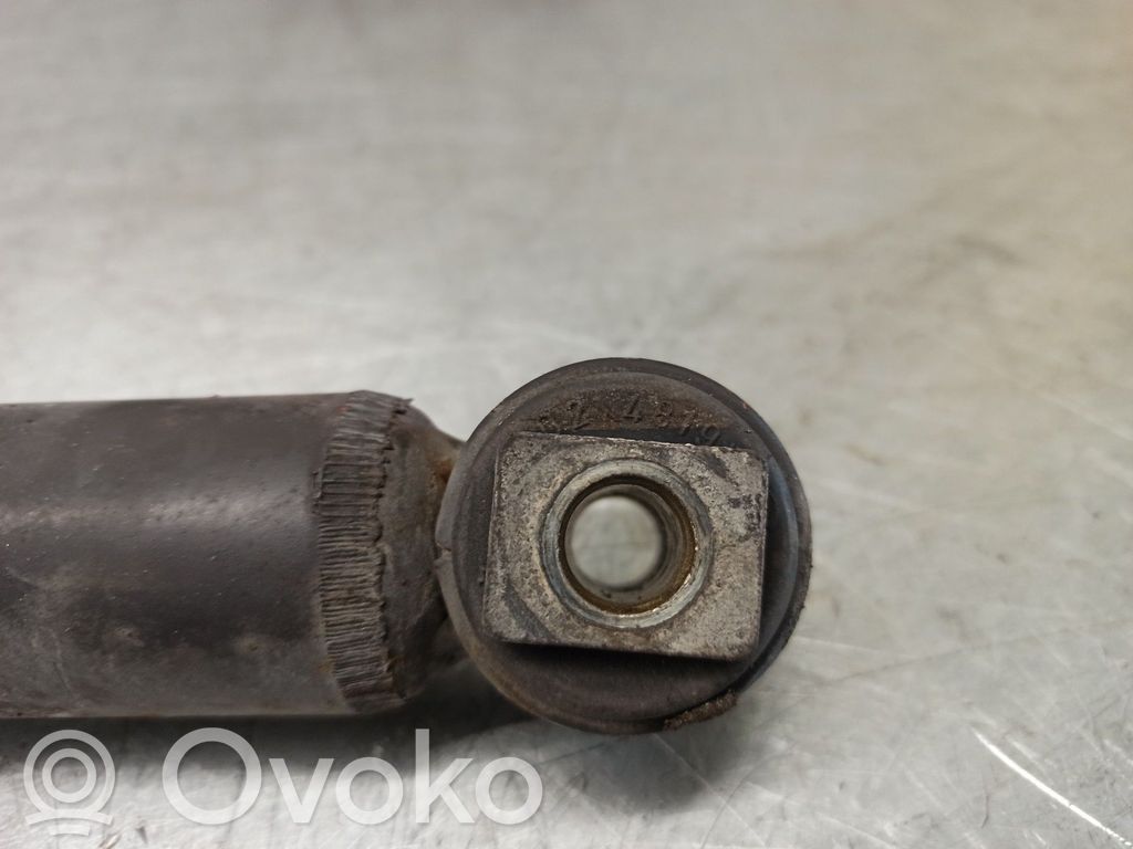 80 90 S2 B4 80, 90  8A0831052E