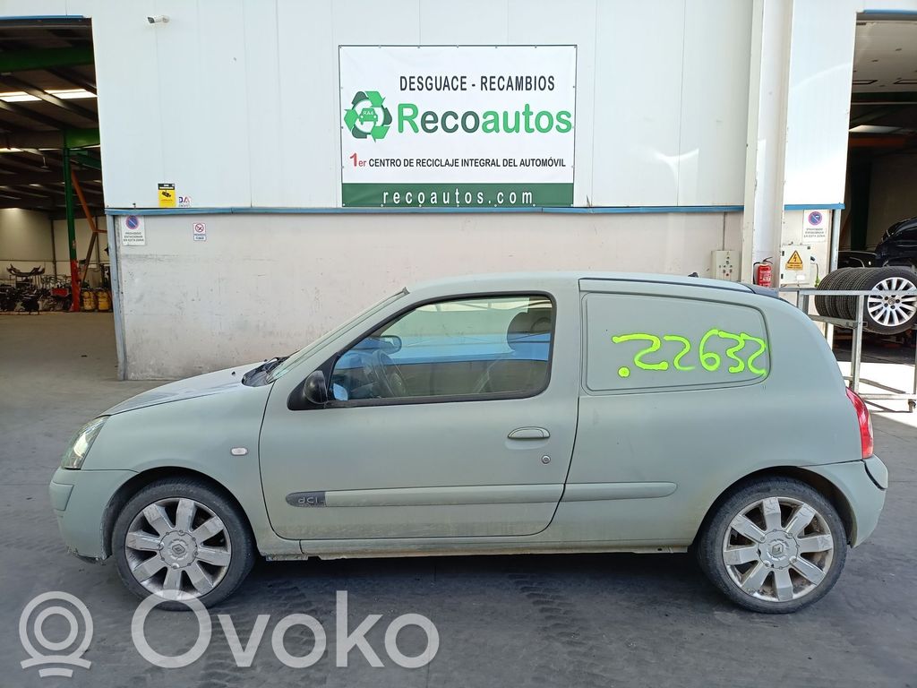 Clio III Clio  8200318813