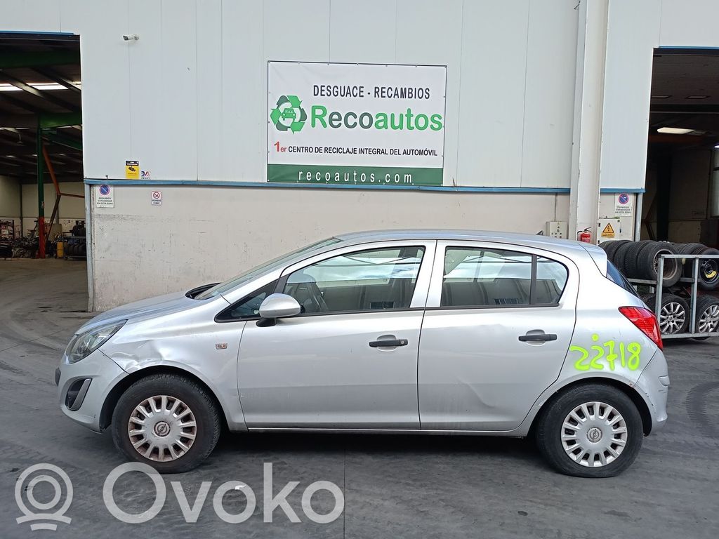 Corsa D Corsa  652235