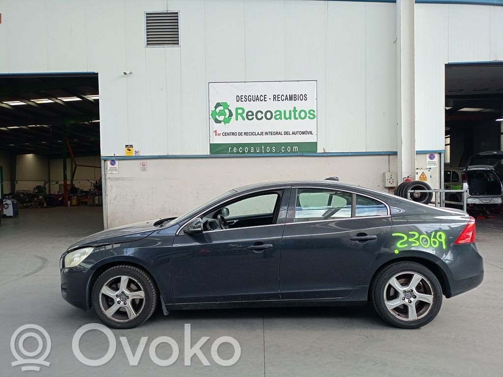 S60 S60  31360321AA