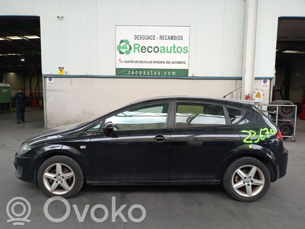 Leon (1P) Leon  03L906023AB