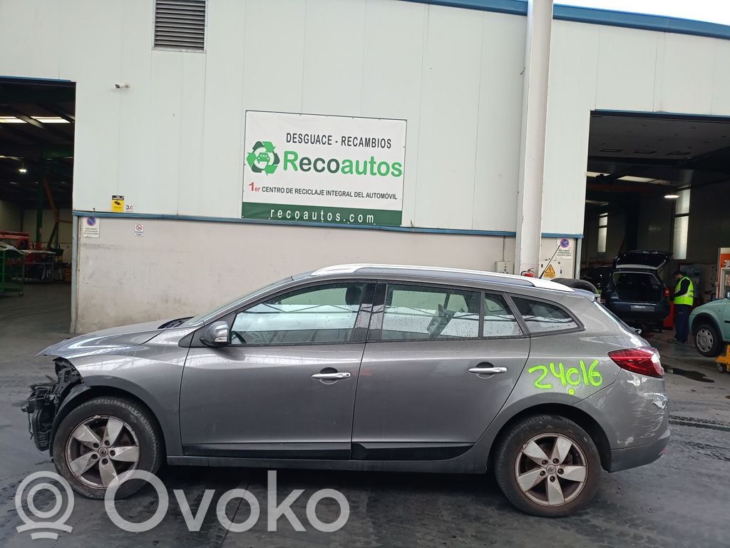 Megane III Megane  8200074008