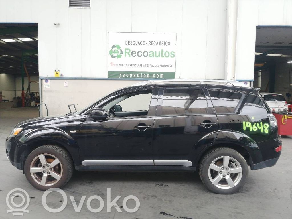 Outlander Outlander  8651A002