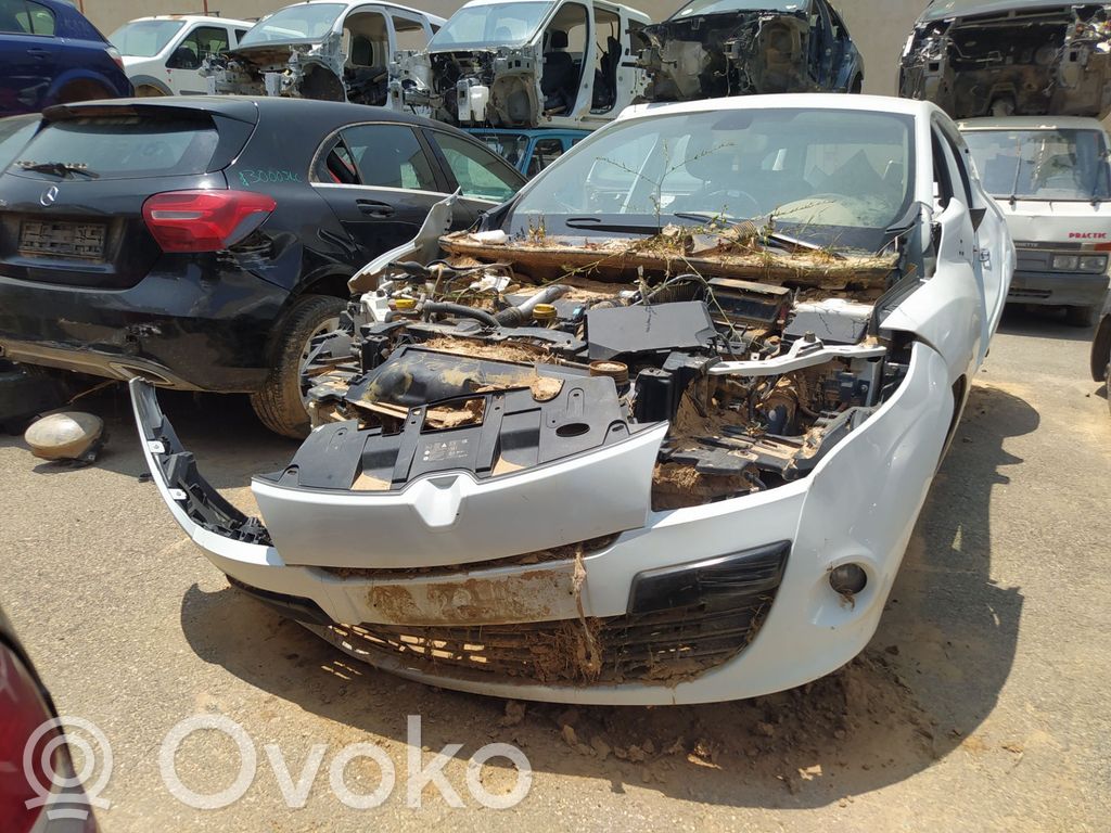 Megane III Megane  8200766043