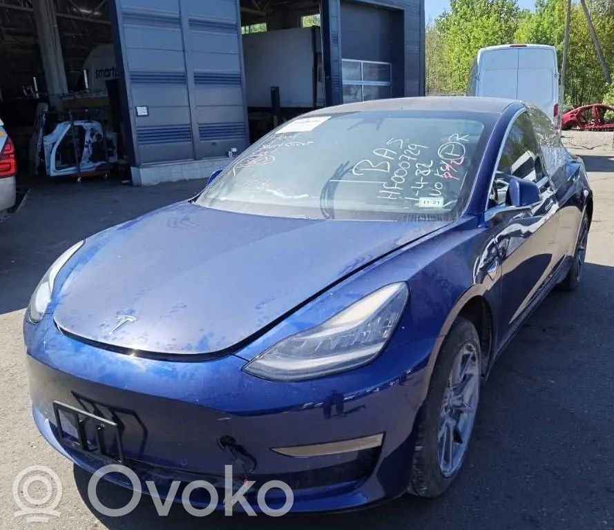 Model 3 Tesla Model 3  107973500A