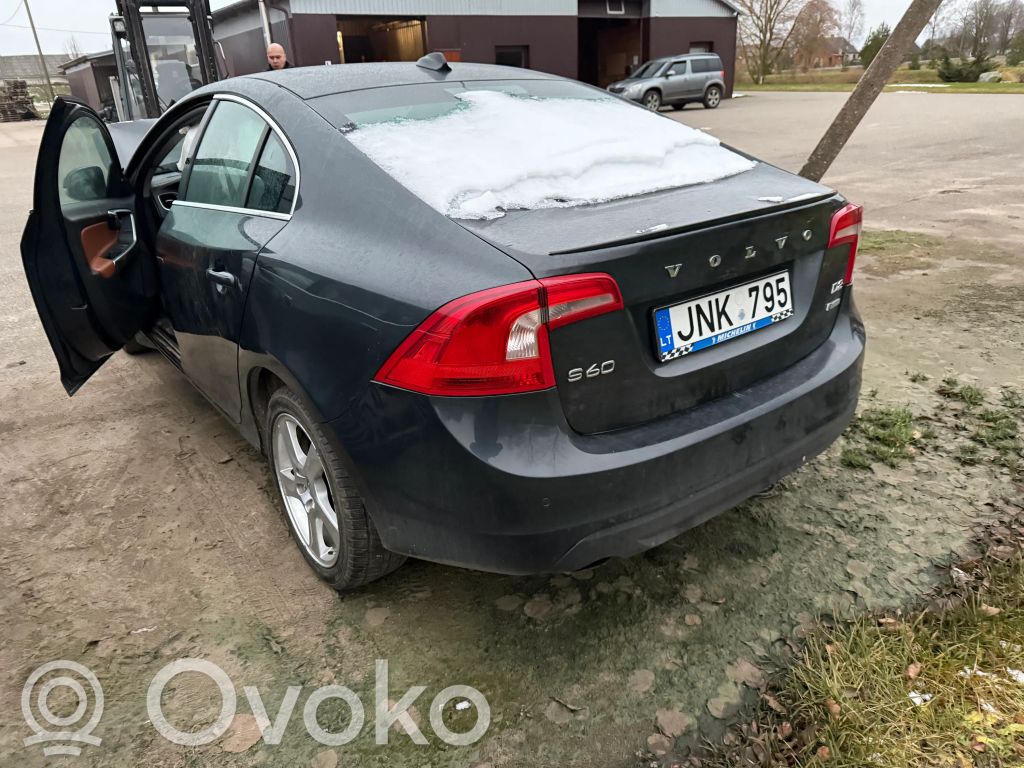S60 S60  7CP118C847CA