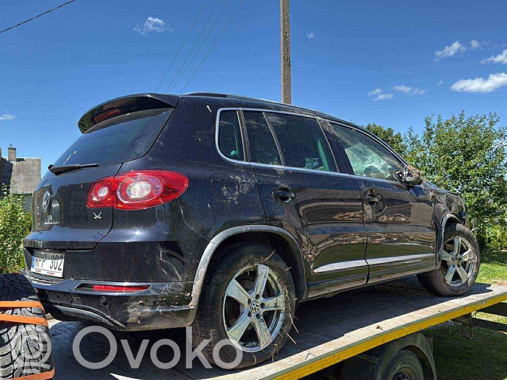 Tiguan Tiguan  7P6035730D