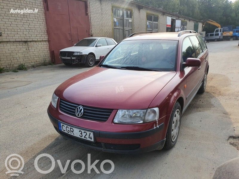 PASSAT B5 Passat  8D0907558B
