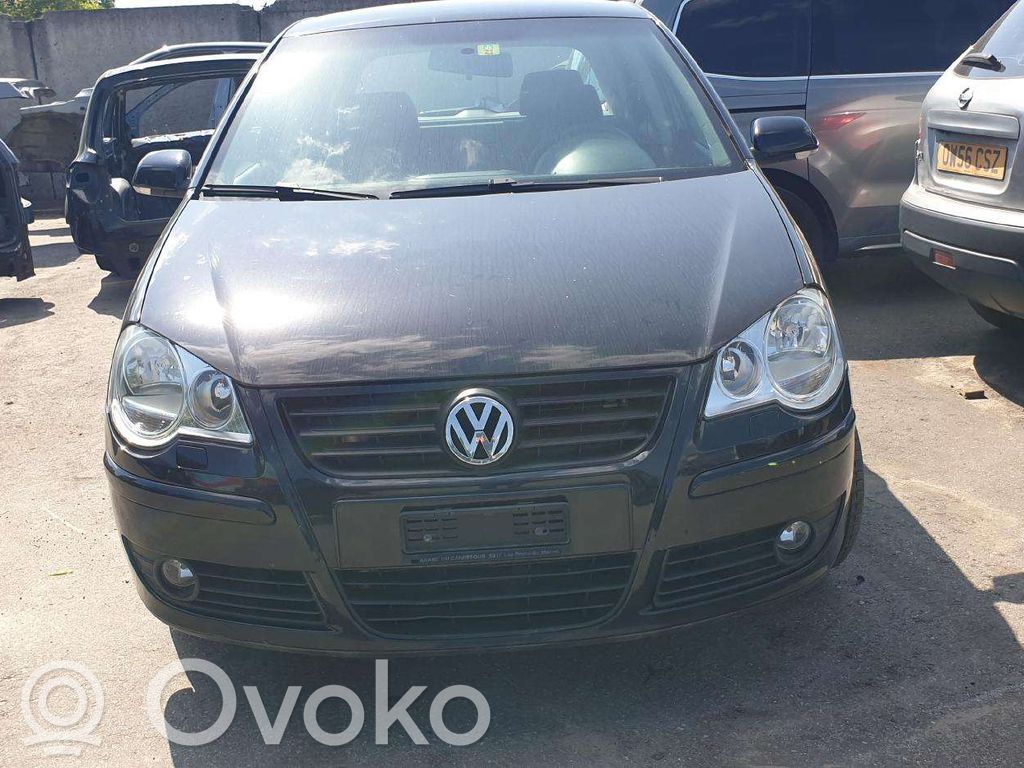 Polo IV 9N3 Polo  6Q1721058BA