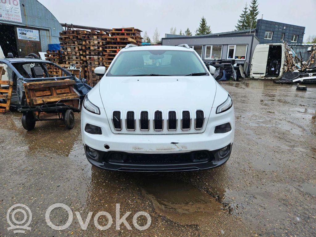 Cherokee Cherokee  68195740AA