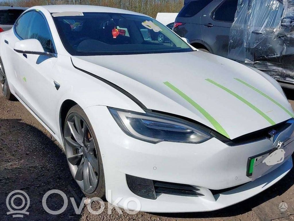 Model S Tesla Model S  101200200B