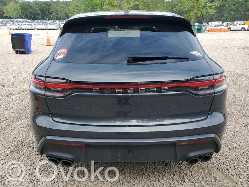 Macan (95B) Macan  1K0864203C