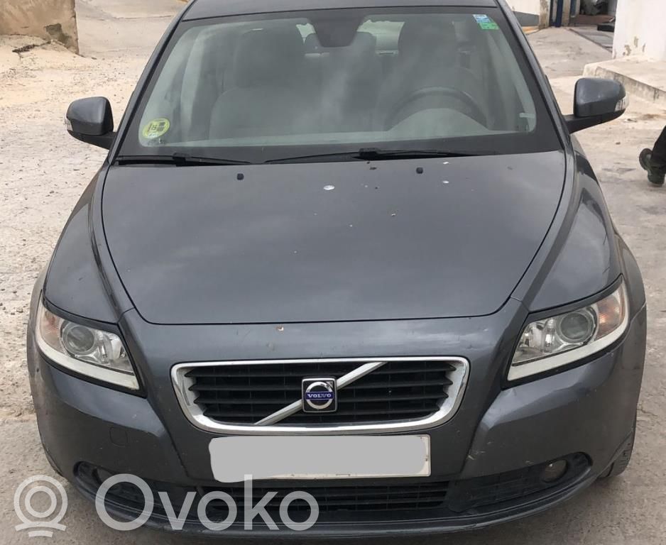 S40 S40, V40