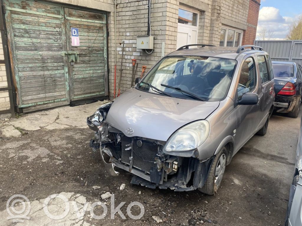 Yaris Yaris