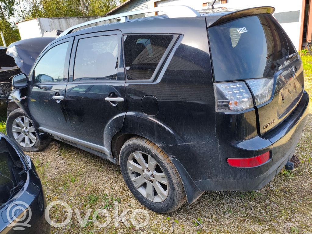 Outlander Outlander  4HN