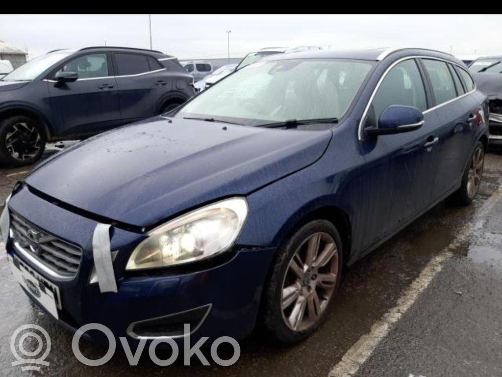 V60 V60, V60 Cross Country  31312609