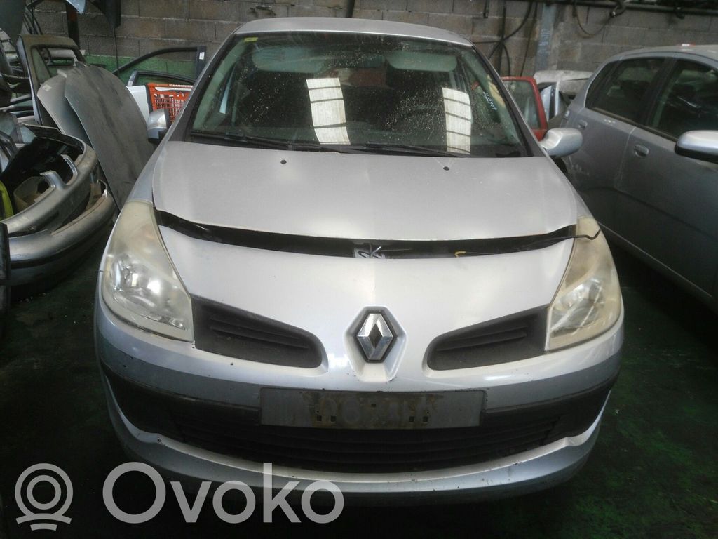 Clio III Clio  33056051D