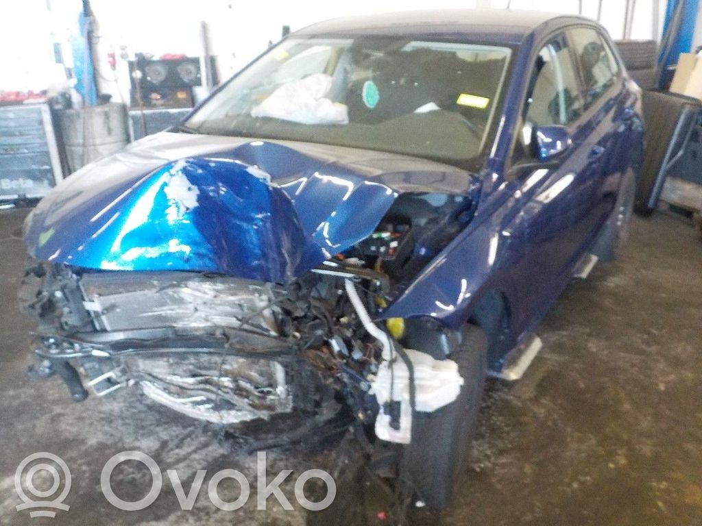 Polo VI Polo  2G6839461C