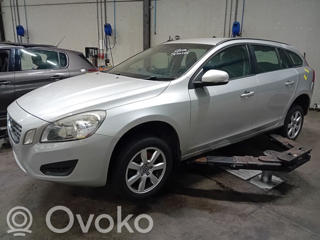 V60 V60, V60 Cross Country  36001519
