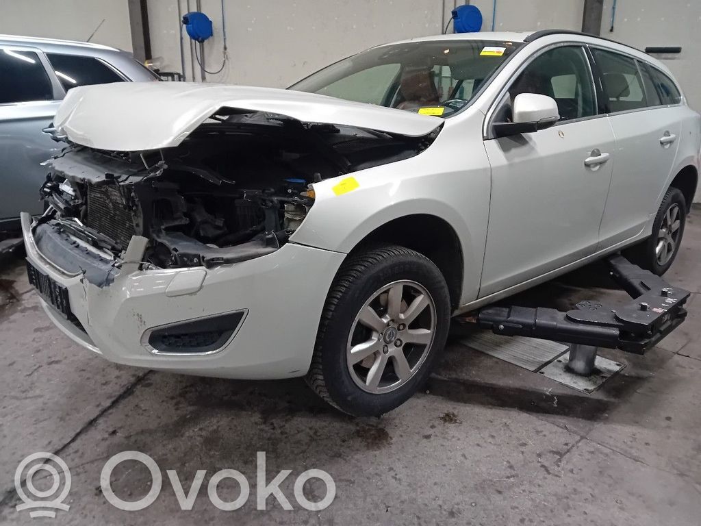 V60 V60, V60 Cross Country  31336712