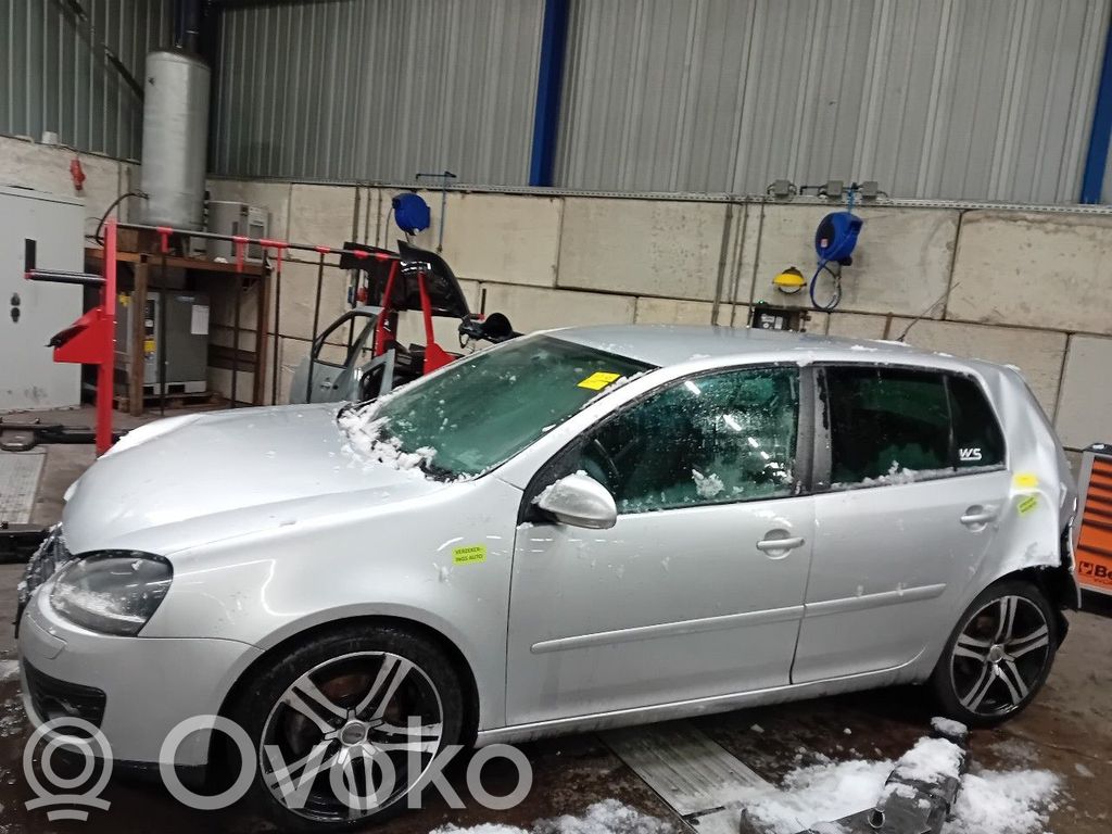Golf V Golf  KNF
