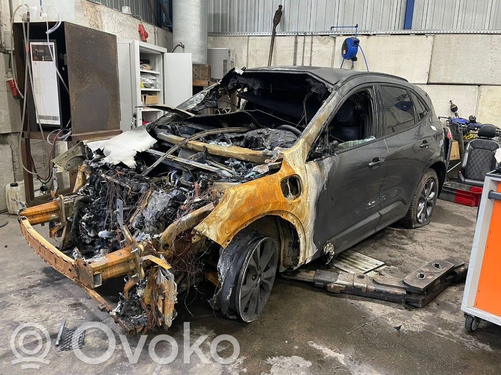 Kuga III Kuga  DS7T15603EA