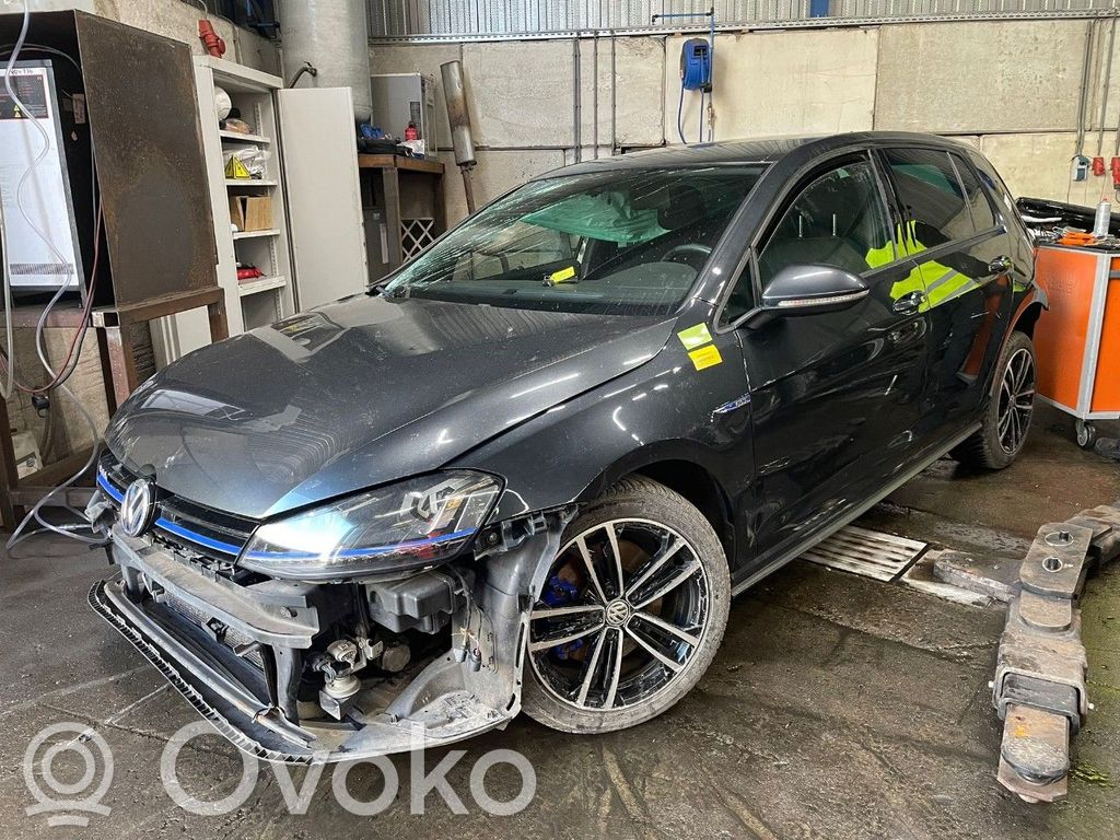Golf VII Golf  5QE035284C
