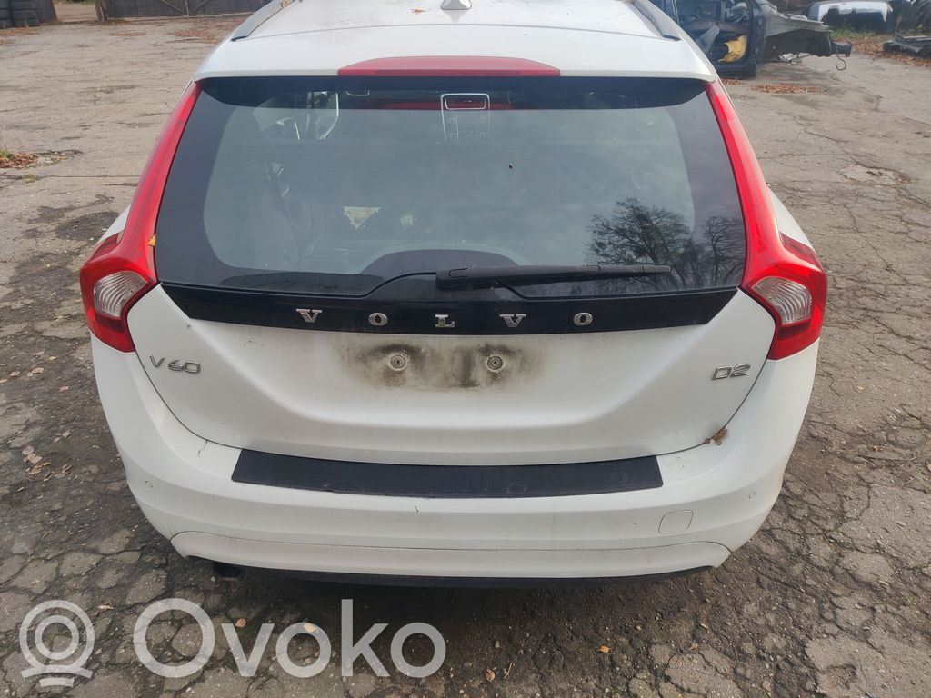 V60 V60, V60 Cross Country  31443841