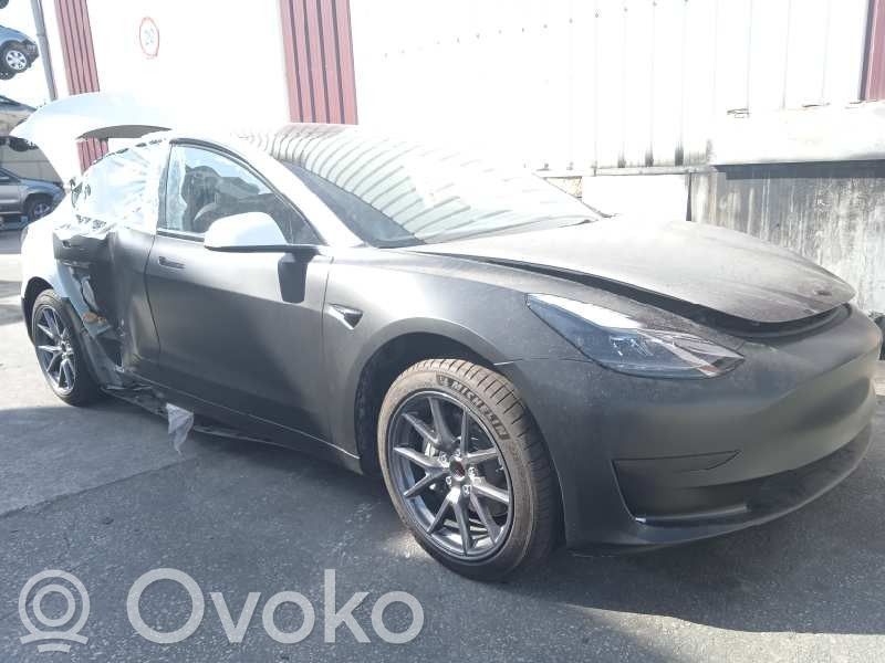 Model S Tesla Model S  164384600A