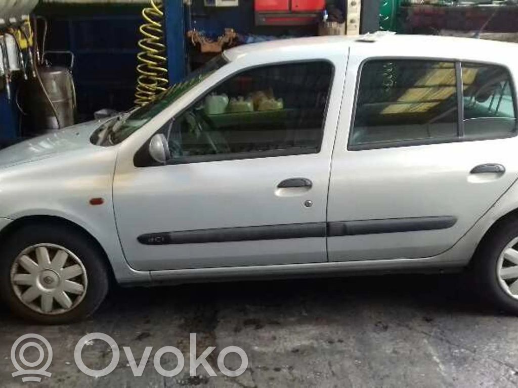 Clio II Clio  8200180595