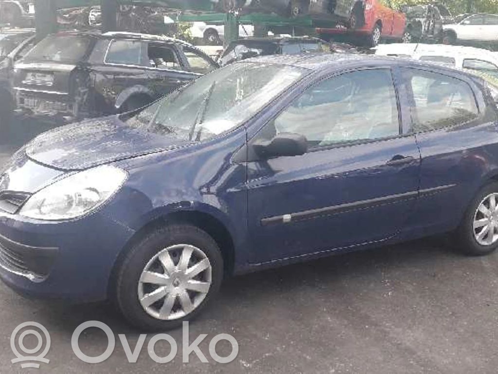 Clio III Clio  8200584675