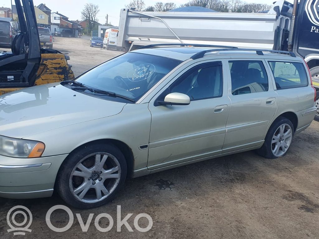 V70 S70, V70, V70 XC  10002328B00