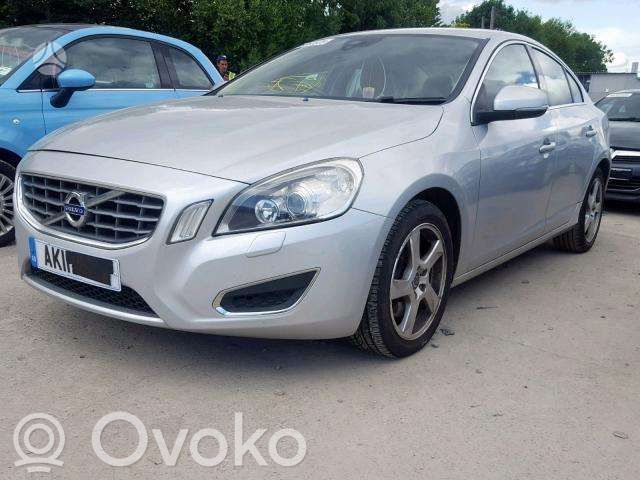 S60 S60  31250592
