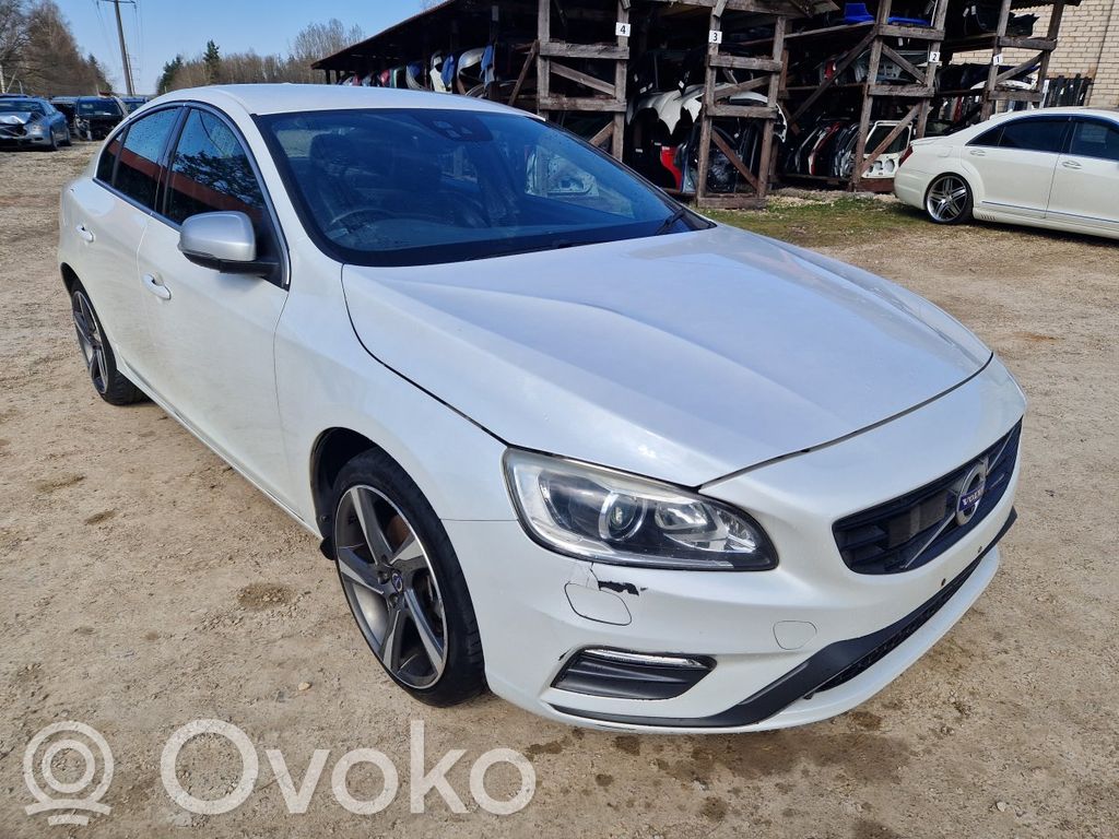 S60 S60  31372653