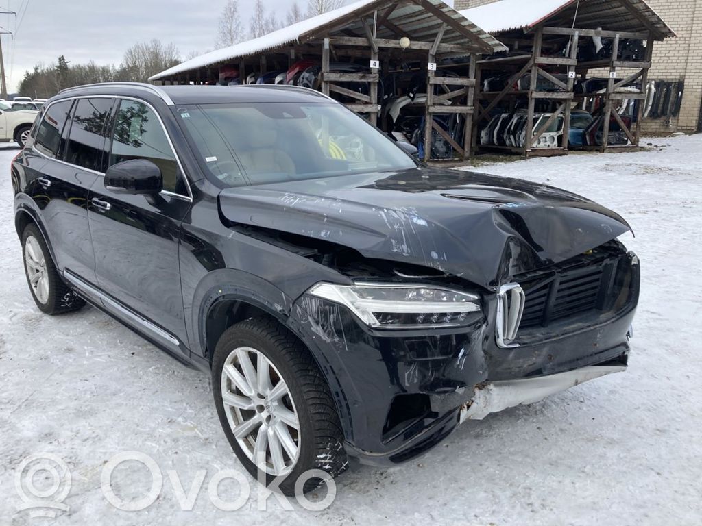XC90 XC90  P31443829