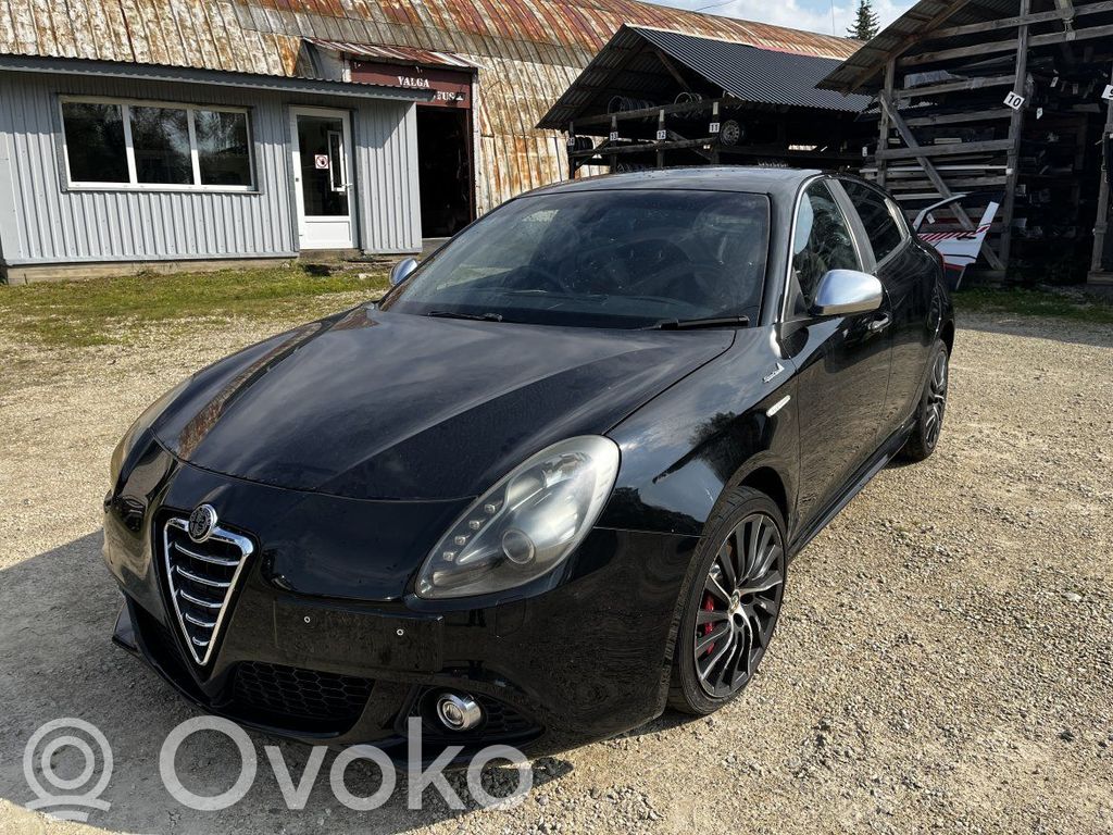 Giulietta Giulietta  1675668480
