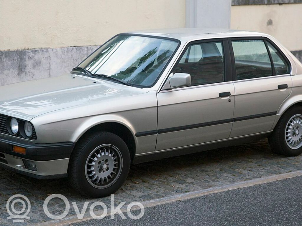 3 E30 Series 3  13746132
