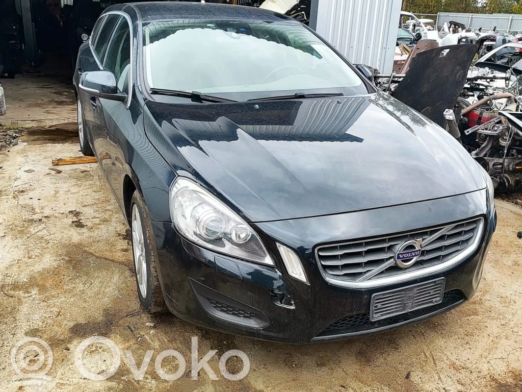 V60 V60, V60 Cross Country