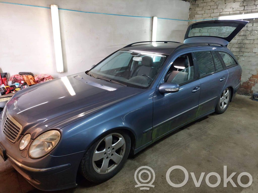 MercedesBenz E W211 Roof bar rail, 30.00 € RRR