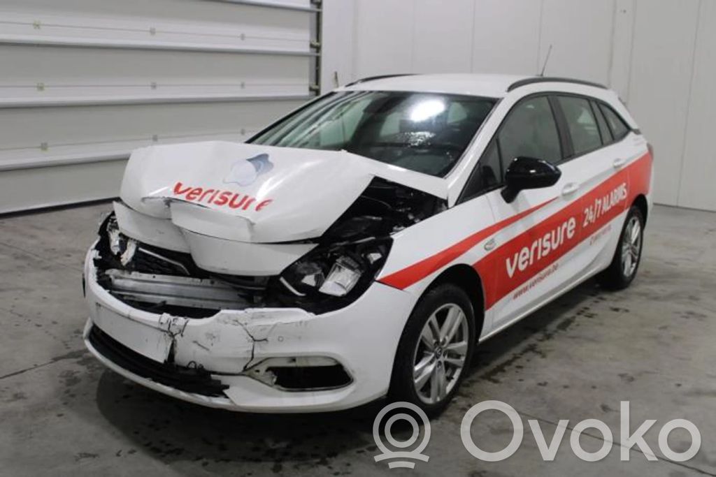 39079605 Opel Astra K Dash center air vent grill, 75.20 € RRR