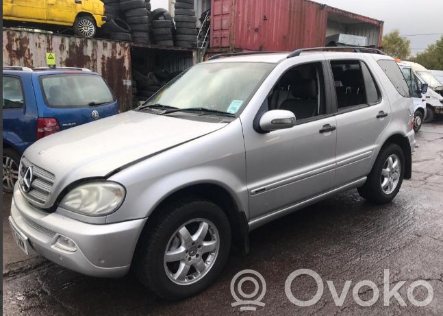 Mercedes-Benz ML W163