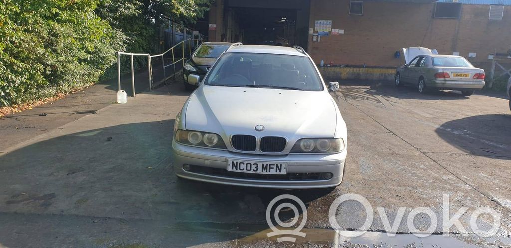 BMW 5 E39