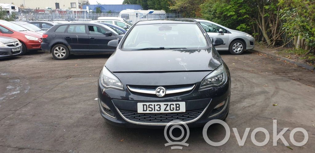 Opel Astra J