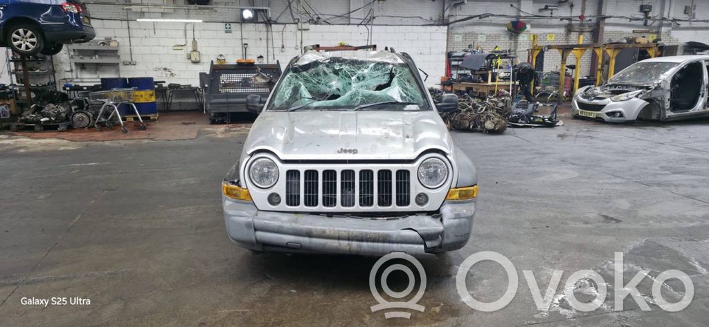 Jeep Cherokee III KJ