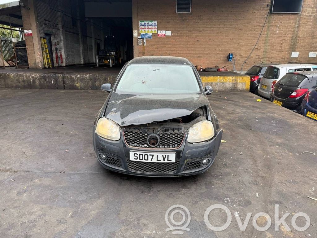 Volkswagen Golf V